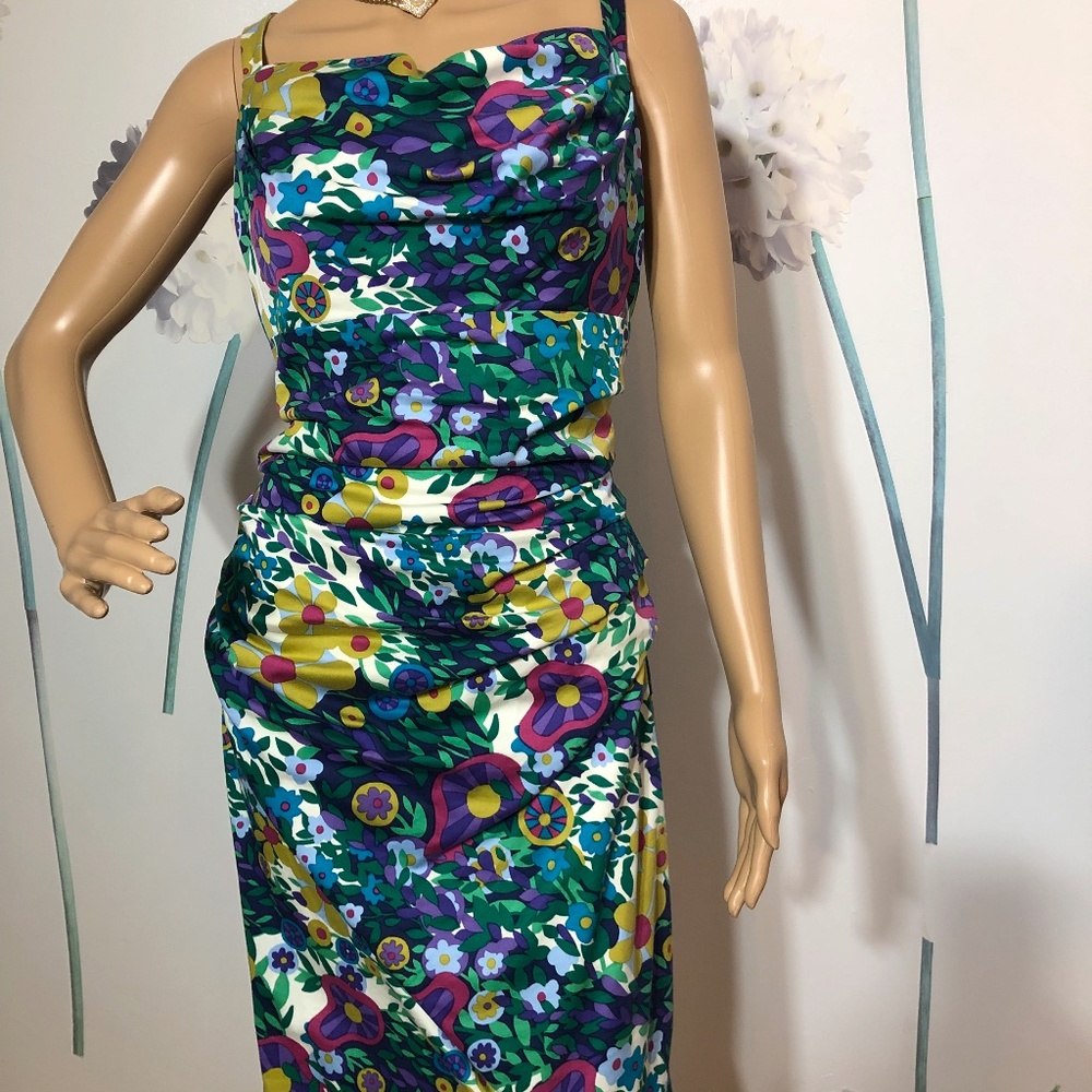 Summer adjusted dress. - Picture 1 of 7